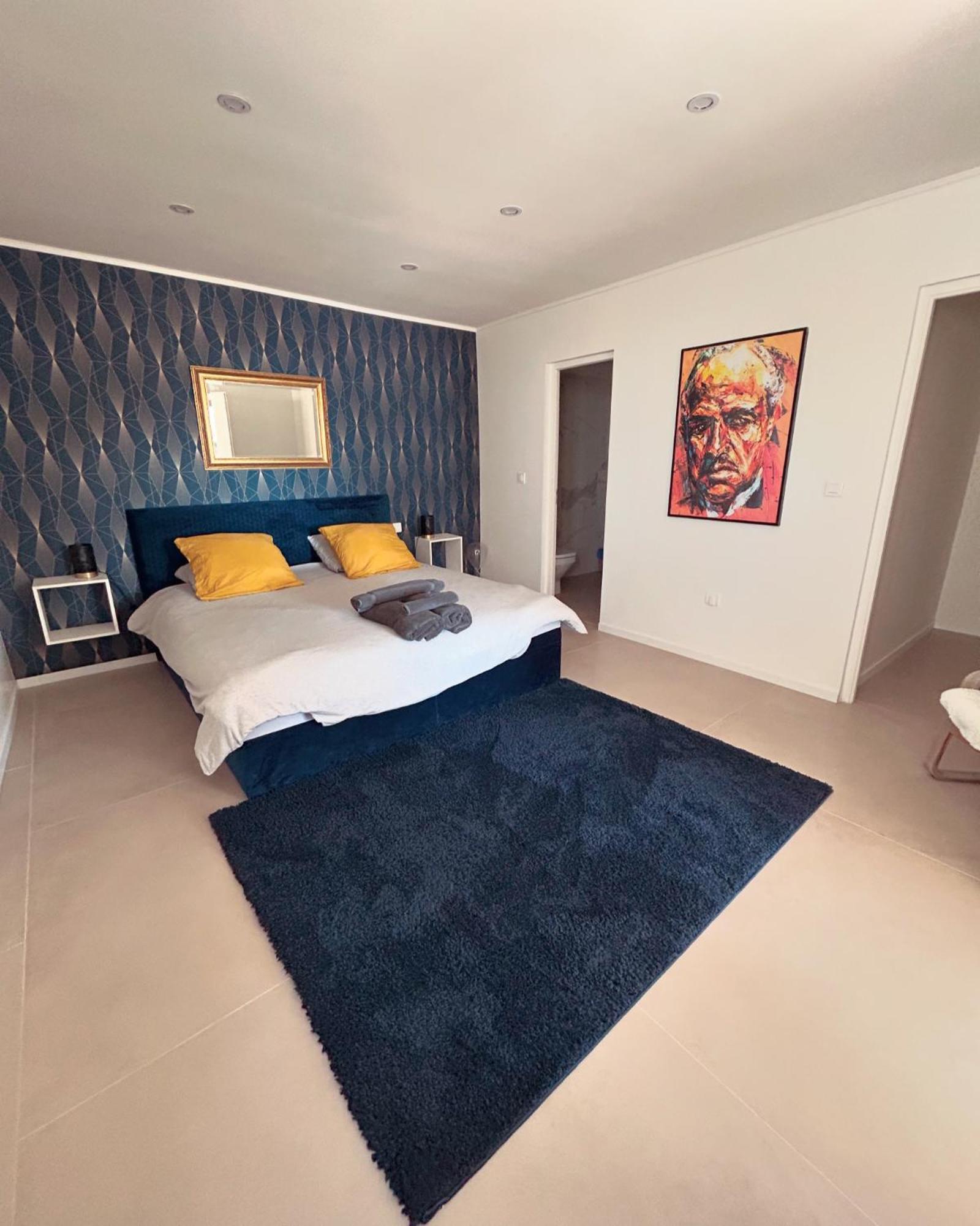 Eze - Appartement Dans Bas De Villa Avec Piscine Pres De Monaco Exterior photo